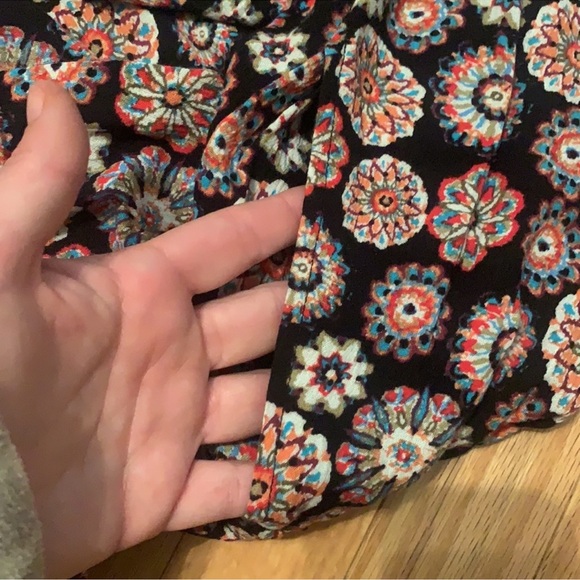 LOFT NWOT❗️Beach Floral Fringe Cuff Romper Size Large New - Picture 7 of 8